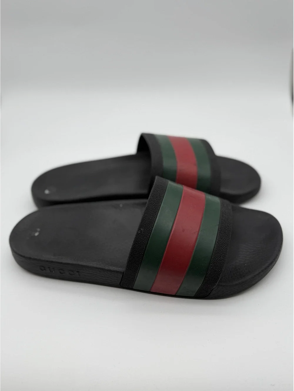 Gucci Men's Black Slide Sandals with Green and Red Stripes Size 11.5